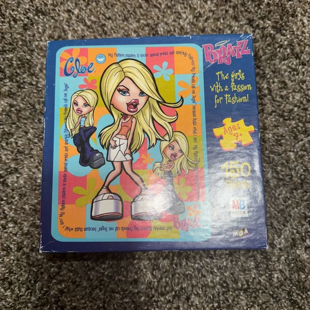 150-Piece Puzzle - Colorful Fashion Fun